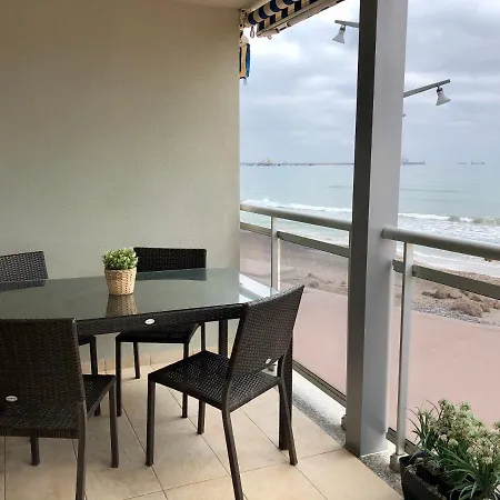Pineda 1a Linea De Mar & Parking Apartment